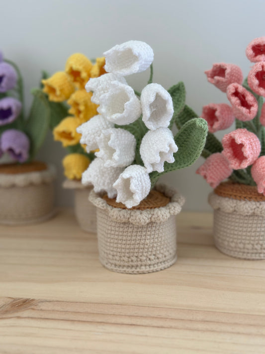 Lily of The Valley Amigurumi